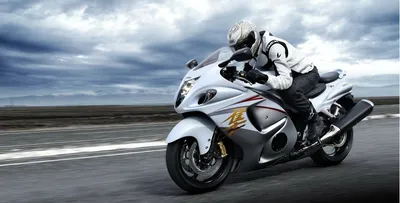 Картинки мотоцикла Suzuki в стиле гиф