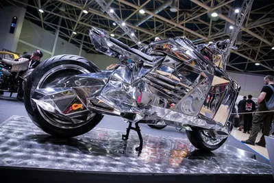 Безумно крутые фото мотоциклов мира в формате 4K: выберите размер изображения