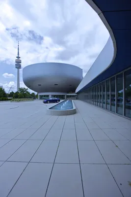 Мюнхен - мир БМВ (BMW Welt), музей и штаб-квартира (офис) | Завод БМВ в  Мюнхене экскурсия - YouTube