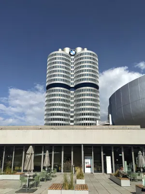Побывала в музее BMW в Мюнхене: от первых машин до суперкаров | Елена |  заметки под солнцем | Дзен