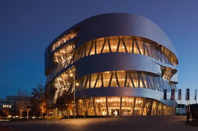 File:Mercedes-Benz Museum 201312 08 blue hour.jpg - Wikipedia