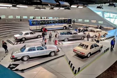 Штутгарт - Музей Mercedes-Benz | Турнавигатор