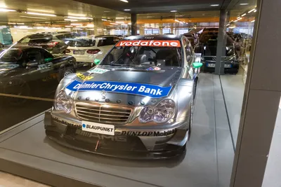 Музей Mercedes-Benz Штутгарт, Германия - «Даже если вы холодно относитесь к  автомобилям, могу заверить, этот музей не сможет оставить вас равнодушными  :)))» | отзывы