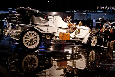 Музей Mercedes-Benz у Штутгарті запрошує на віртуальну екскурсію - ZAXID.NET