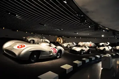Mercedes-Benz Museum-Stuttgart-Germany  #travelwithithappi#mercedesbenz#mercedesbenzmuseum - YouTube