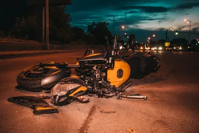 Full HD фотография мотоцикла с эффектом размытия