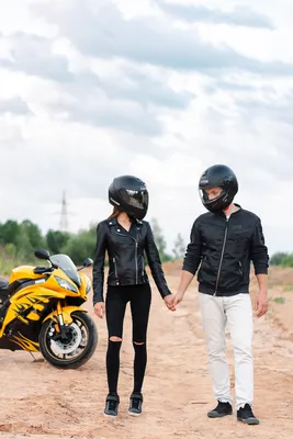Мотоциклы и романтика: подборка фотографий для вашего экрана