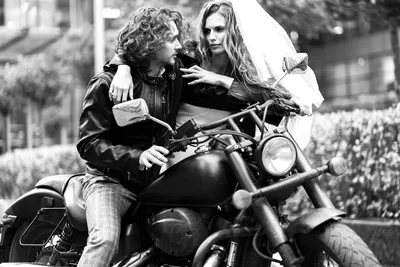 Романтические моменты на мотоцикле: качественные изображения для скачивания