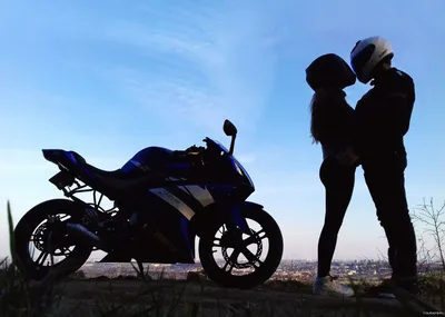 Любовь на мотоцикле: фото и фоны для скачивания