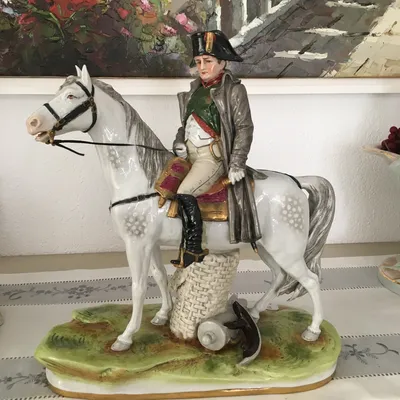 Наполеон на коне. | •|COUNTRYHUMANS|• Amino