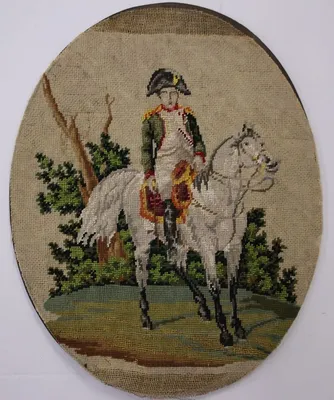 Фарфоровая статуэтка “Наполеон на коне” – Антикварный Магазин