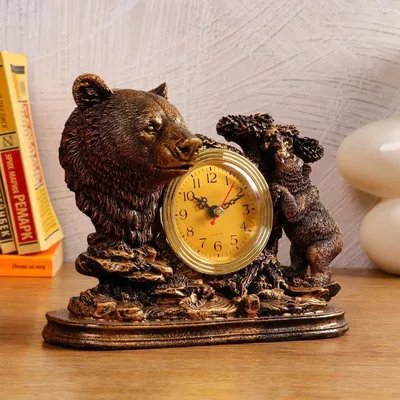 Старинные напольные часы, реалистично…» — создано в Шедевруме