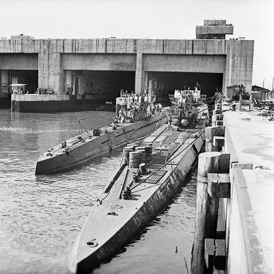 Захваченные немецкие подводные лодки в норвежском Тронхейме, 19 мая 1945  года. BU6382 - PICRYL Изображение в общественном достоянии