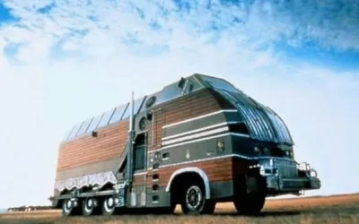 Дальнобой с тенью: крутые грузовики из фильмов (видео) – Рейс.РФ