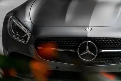 Mercedes-AMG выпустил 1600-сильный карбоновый суперкатер :: Autonews
