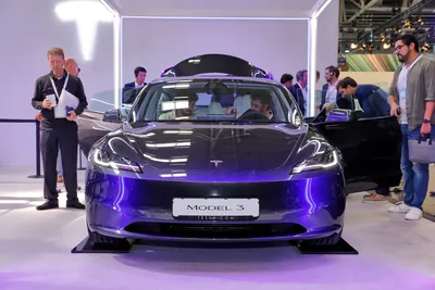2024 Tesla Model X - фото и цена, характеристки кроссовера в России