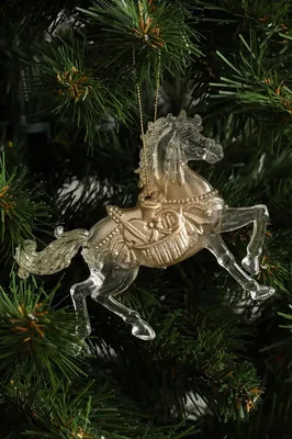 Лошадь в оформлении рождество 3 Стоковое Изображение - изображение  насчитывающей пони, рождество: 203682173