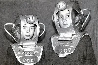 Мальчики-зайчики и коты в сапогах: 10 лучших новогодних костюмов из  советского детства | Литрес | Дзен