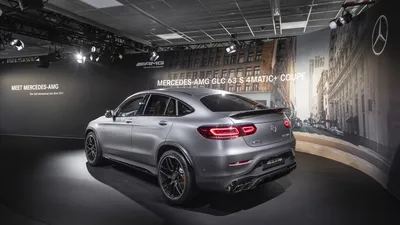 На автосалоне в Нью-Йорке Mercedes-Benz представил новые модели  Mercedes-AMG и SUV. / Mercedes-Benz \"Виктор и сыновья\"