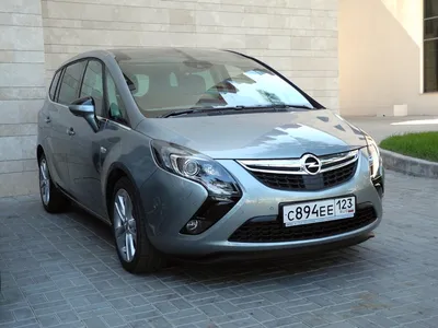 Опель Зафира Лайф сильнее Мультивена / Opel Zafira Life метит в ТОП  максивэнов, будет полный привод! - YouTube