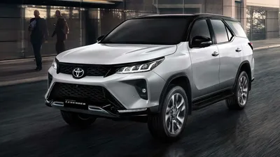 Toyota Fortuner и Hilux обновились, получив новую внешность и мощный дизель  - читайте в разделе Новости в Журнале Авто.ру