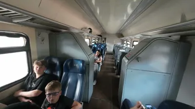 Едем на поезде по Индии: какие бывают типы вагонов и кого там встретишь