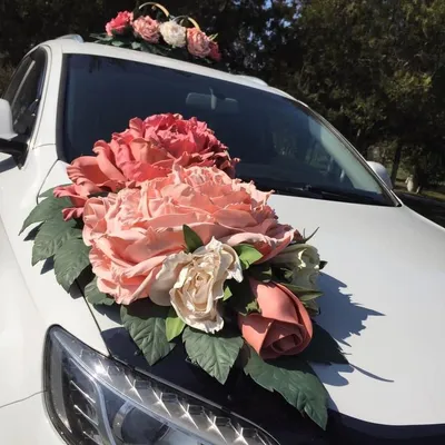 Оформление для свадебных авто | Автомобиль свадьба, Украшения, Большие цветы