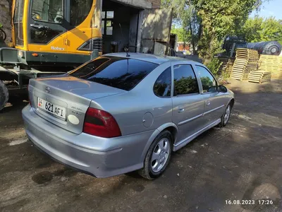 Opel Vectra: 2000 г., 1.8 л, Механика, Бензин, Седан | Турбо.kg