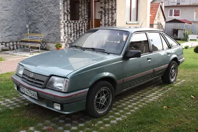 1986 Opel Ascona C, generation #3 1.8 (110 cui) gasoline 85 kW 151 Nm