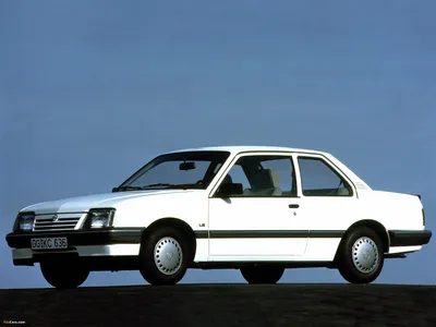 Opel Ascona 2-door (C3) 1986–88 photos (2048x1536)
