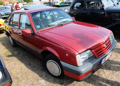 Opel Ascona C CC GLS 'Exclusiv' 1988 | Bleckede 2018 | Hog Troglodyte |  Flickr