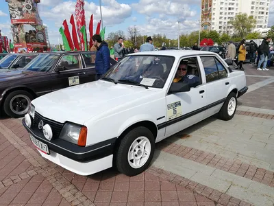 Cobra Tuning Ветровики Opel Ascona C Sd 1981-1988 цены от Top-Car. Купить  Ветровики Opel Ascona C Sd 1981-1988