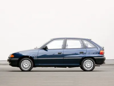 Opel Astra Fхетчбэк 5-дв. 1.6 AT (1993–1994) - Motorcar