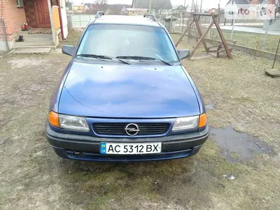 Купить б/у Opel Astra F 1.4 MT (60 л.с.) бензин механика в Зеленограде:  зелёный Опель Астра F универсал 5-дверный 1994 года на Авто.ру ID 1120708150