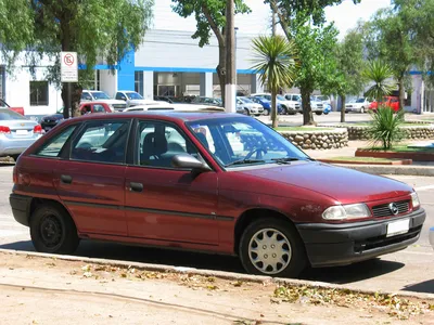 File:Opel Astra 1.4 GL Hatchback 1996 (15520911912).jpg - Wikimedia Commons