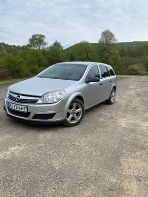 The Humble Opel Astra Beat Tesla To The Punch With An Enormous Windshield -  The Autopian