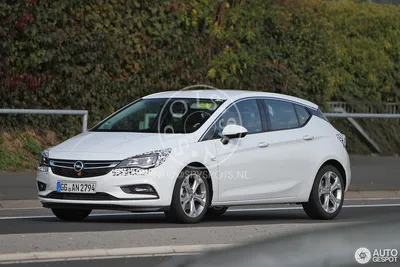 Opel Astra 2015 - 23 October 2015 - Autogespot