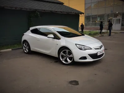 Opel Astra 2012 белый 1.4 л. л. 2WD механика с пробегом 207 000 км |  Автомолл «Белая Башня»