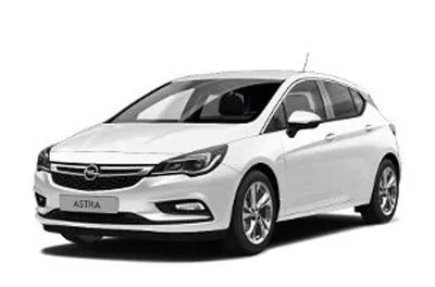 Opel На Astra V Вождение На Шоссе — стоковые фотографии и другие картинки  Белый - Белый, Автомобиль, Автосалон - iStock
