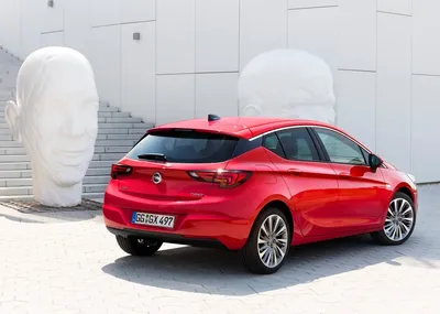 Verbotene Frucht: The 2022 Opel Astra Sports Crisp Sheetmetal, PHEV Option