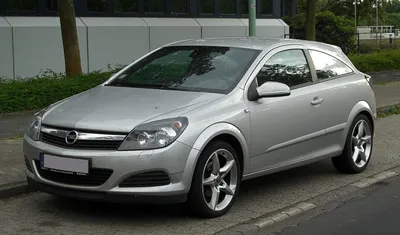 File:Opel Astra GTC (H, Facelift) – Frontansicht, 28. Mai 2011,  Ratingen.jpg - Wikipedia