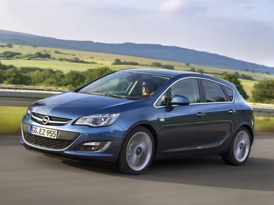 New Opel Astra hatchback debuts with 'Vizor' face and hybrid powertrains -  CNET