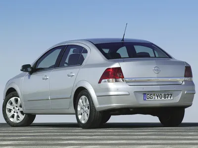 Opel Astra H 1.8 бензиновый 2008 | седан на DRIVE2