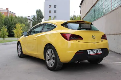 Реактивный цыпленок! - Отзыв владельца автомобиля Opel Astra 2012 года ( J  Рестайлинг ): GTC 1.6 MT (180 л.с.) | Авто.ру
