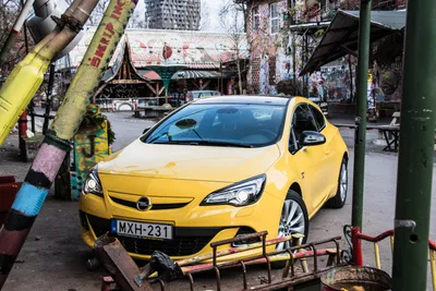 Купить Опель Астра GTC 2012 в Казани, бензин, желтый, автомат AT, 1.4 литра