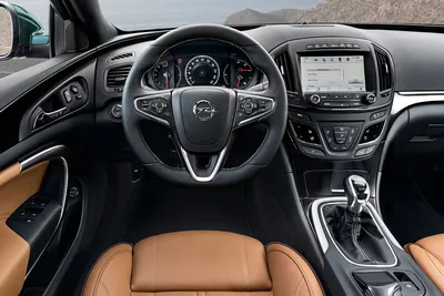 Opel Insignia Hatchback - цена, характеристики и фото, описание модели авто