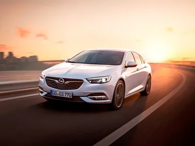 Opel досрочно снимет с производства Insignia, её место в 2025 году займёт  кроссовер - КОЛЕСА.ру – автомобильный журнал