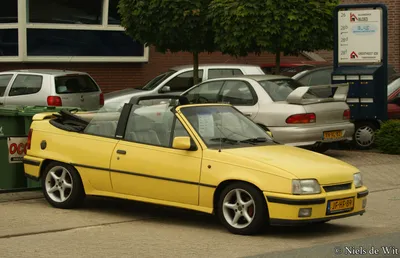 File:1987 Opel Kadett E Cabrio C1.6NZ (9207281407).jpg - Wikipedia