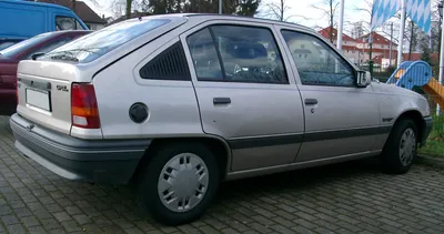 File:Opel Kadett E side.jpg - Wikipedia