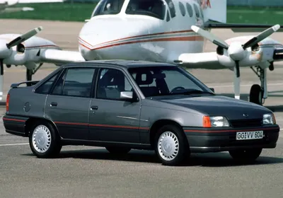 1990 Opel Kadett E 1.4i (60 лс) | Технические характеристики, расход  топлива , Габариты